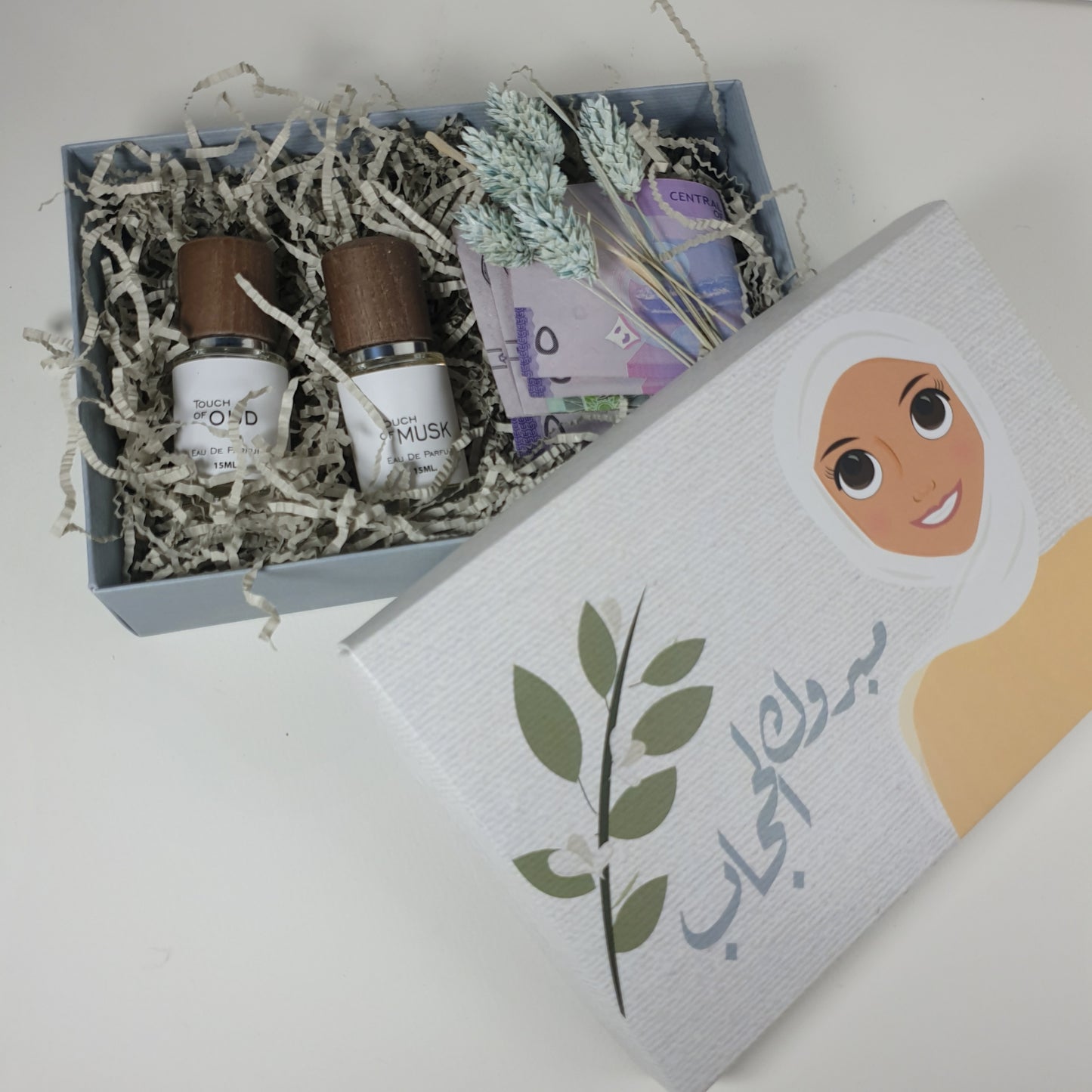 Hijab gift box | Perfume and dried flowers